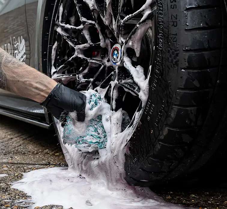 Auto Finesse - Reactive Wheel Cleaner