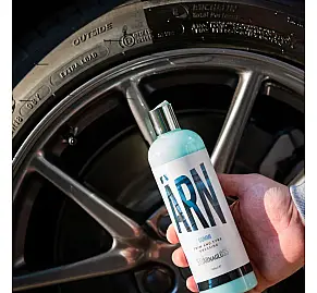Stjarnagloss - Gummi Trim & Tyre Dressing