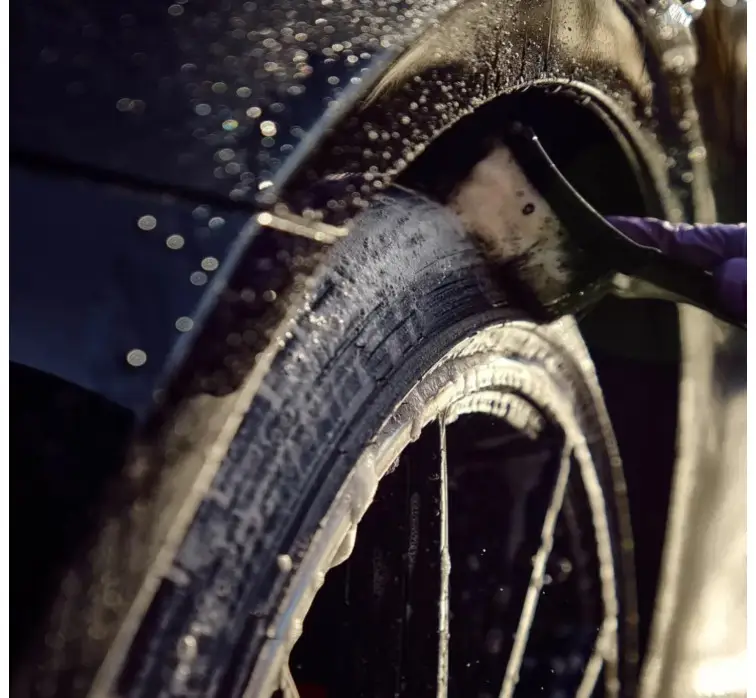 Yum - Undress Tyre & Rubber Cleaner